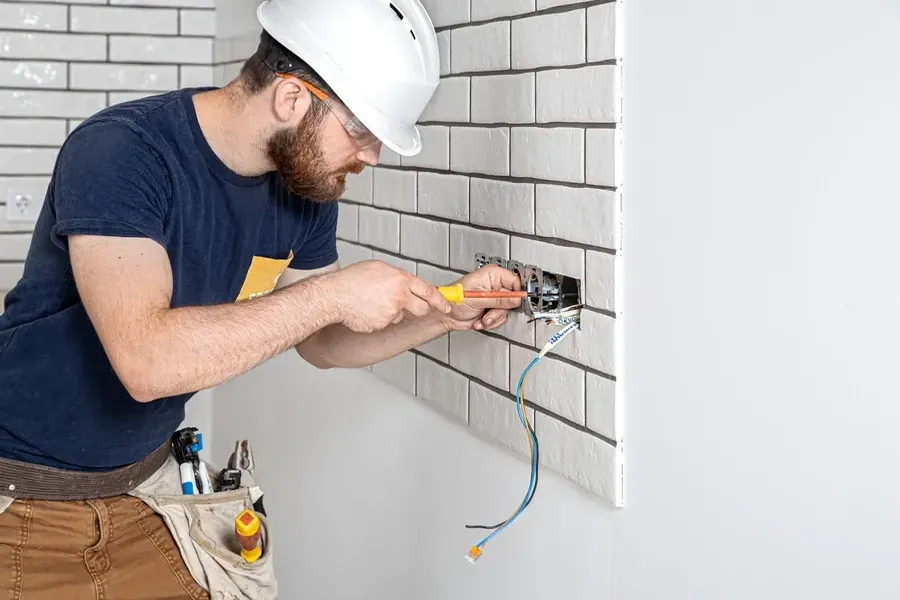 Benefits Of Hiring Professionals For Electrical Installations in Bastrop, TX